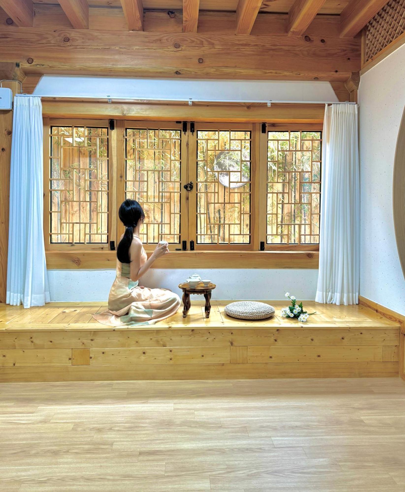 Hanok Stay Da-Ga-Gam Гиеонгджу Екстериор снимка