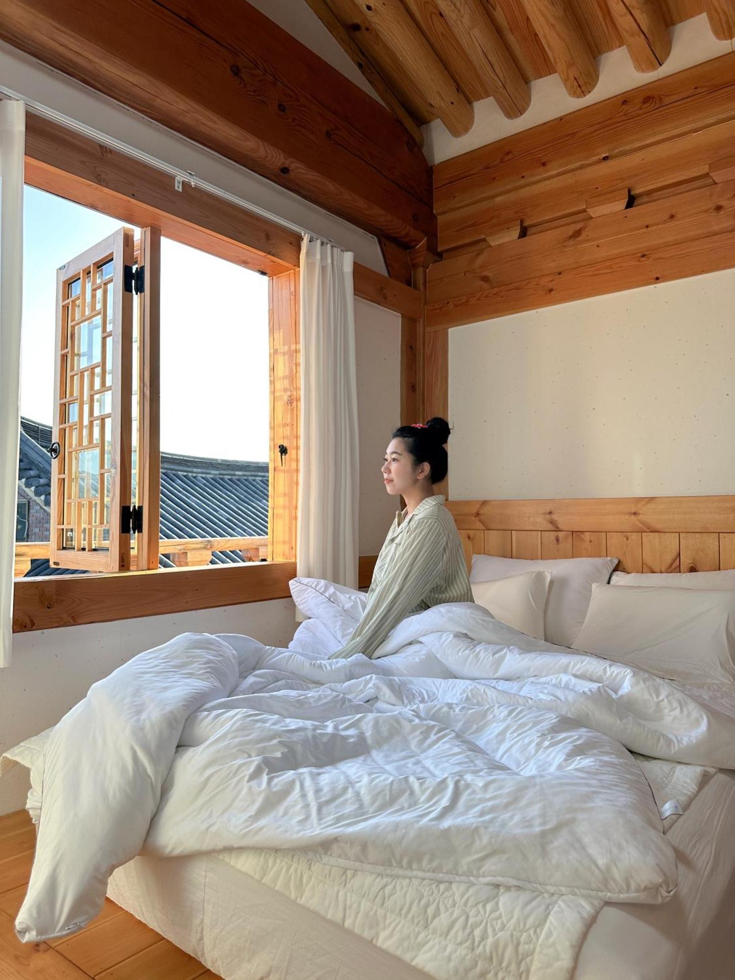 Hanok Stay Da-Ga-Gam Гиеонгджу Екстериор снимка