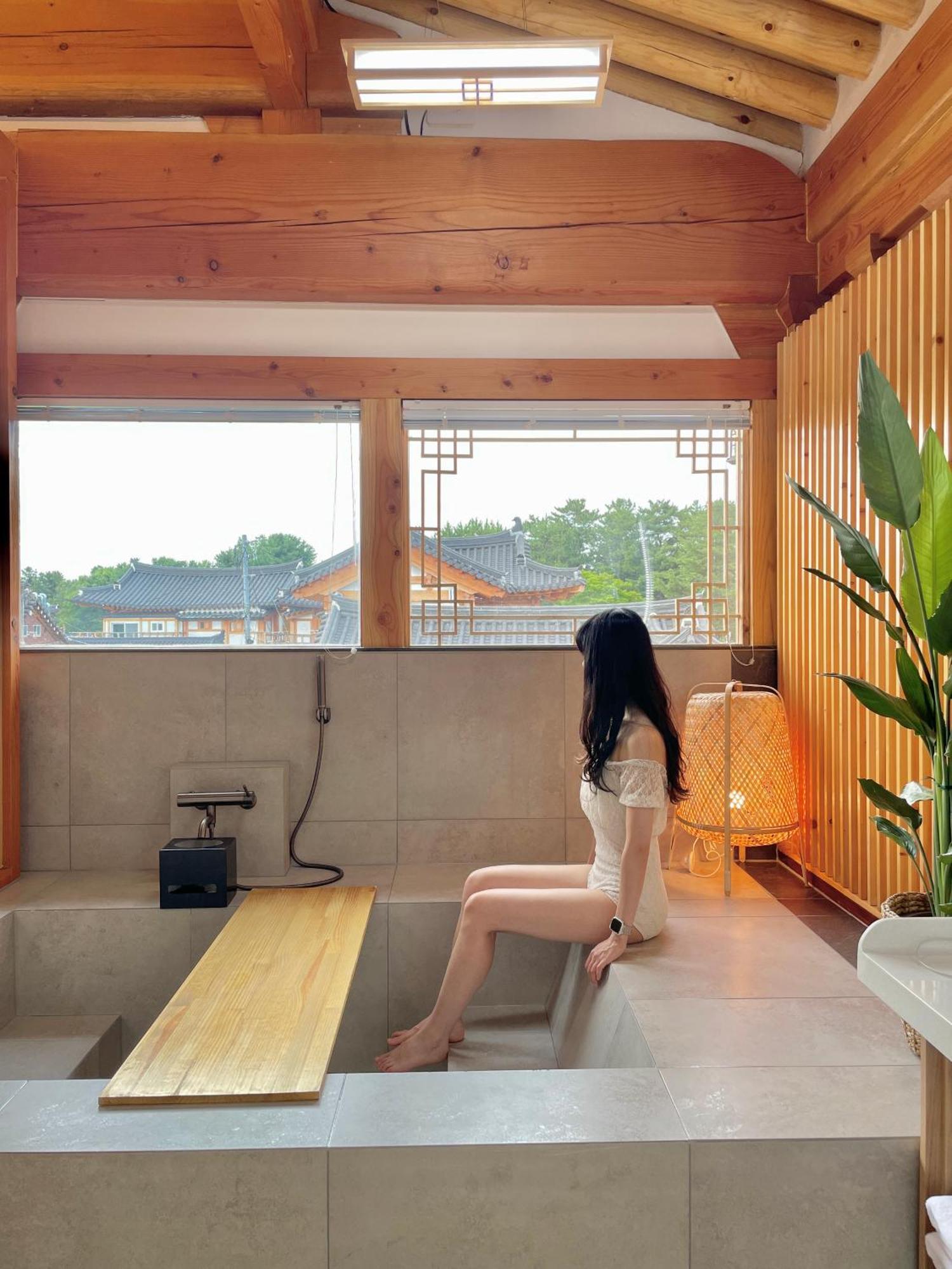 Hanok Stay Da-Ga-Gam Гиеонгджу Екстериор снимка